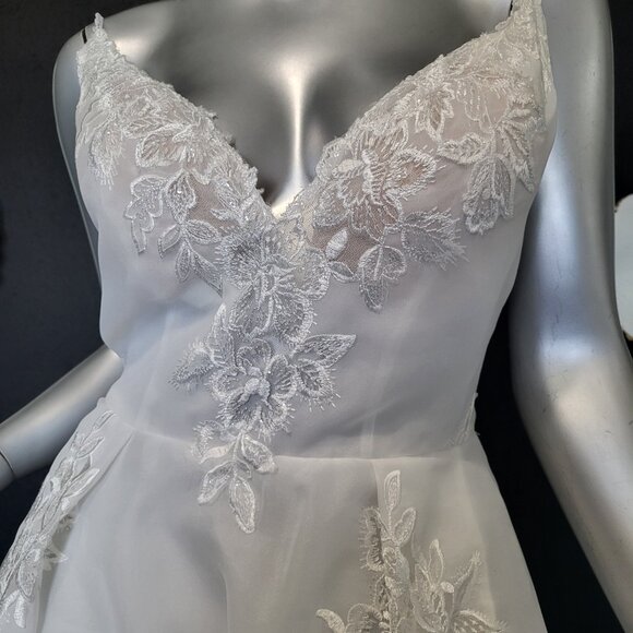 NWT~$2899~CALLA BLANCHE~8/10~IVORY LACE EMBROIDERED BALL GOWN WEDDING DRESS - Picture 3 of 16